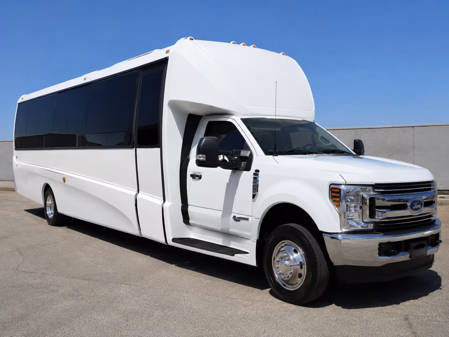 charter buses for providence museum and science field trips