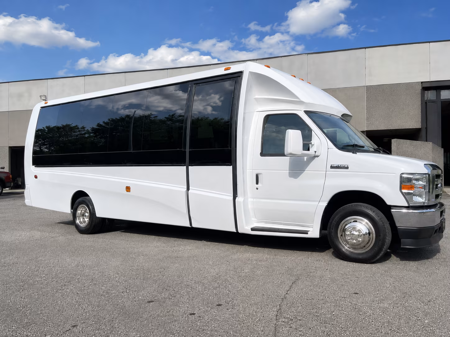 corporate airport transfer buses to and from t f green international
