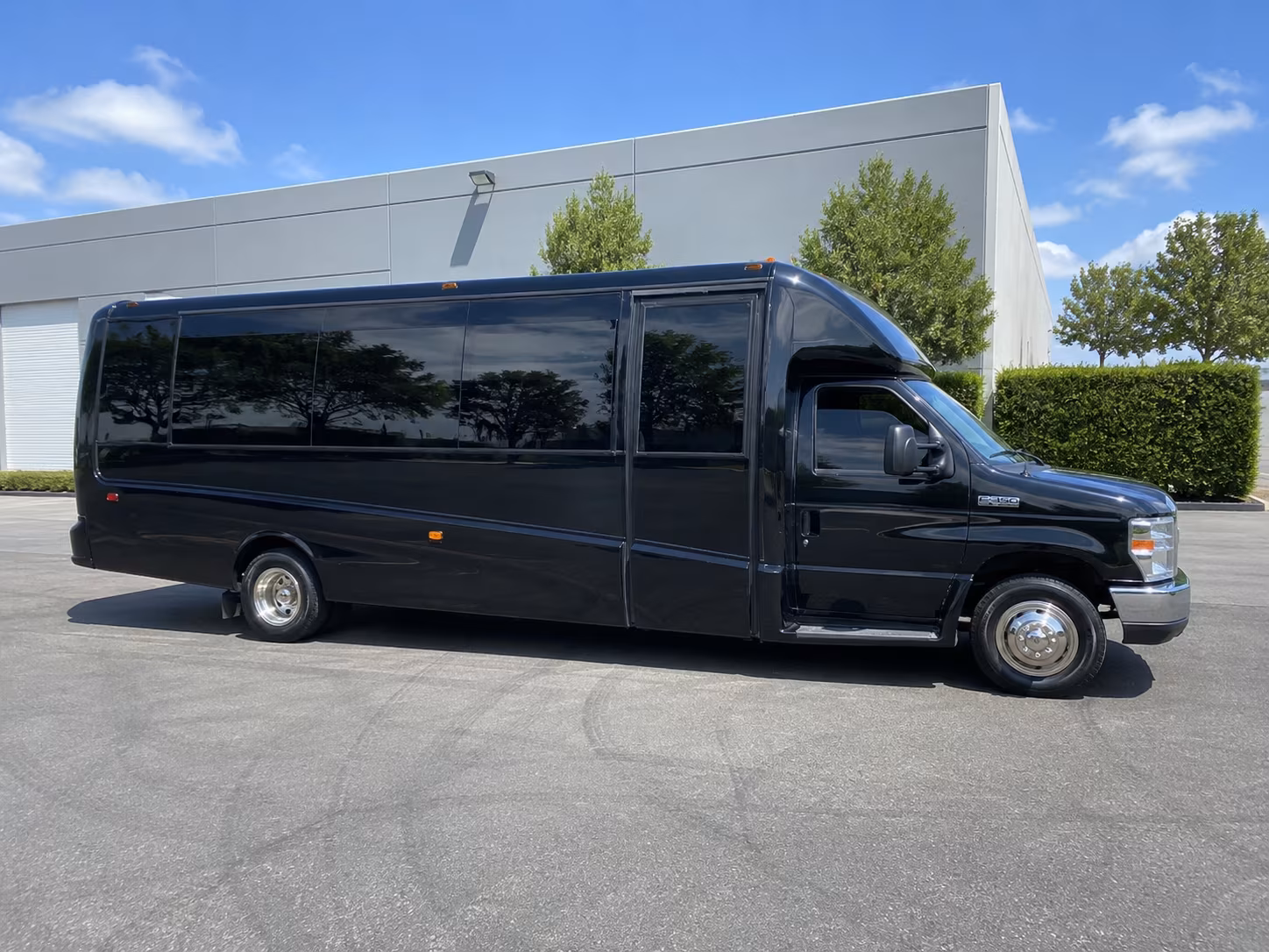 party buses for wine tours along rhode island s south county trail